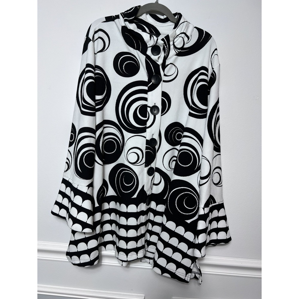 Ali Miles Women's 2X Black White Abstract Button Front Jacket Top Artsy Cruise